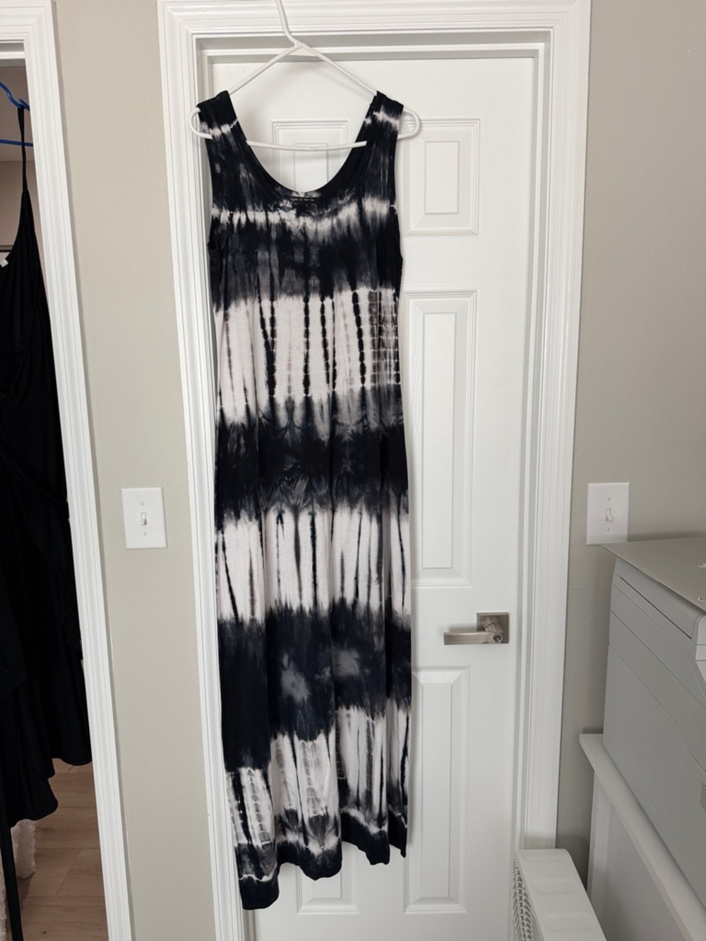 Karen Kane Black and White Tie-Dye Maxi Dress